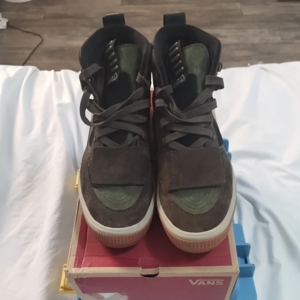 Vans Sk8-Hi Gore-tex, Brown/Green mens 10.5 , - Picture 2 of 13